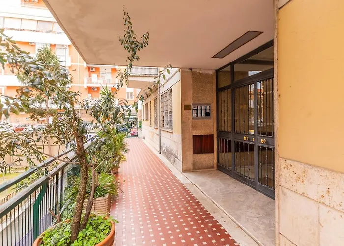 Ampio - Vasca - Metro Adiacente Apartamento