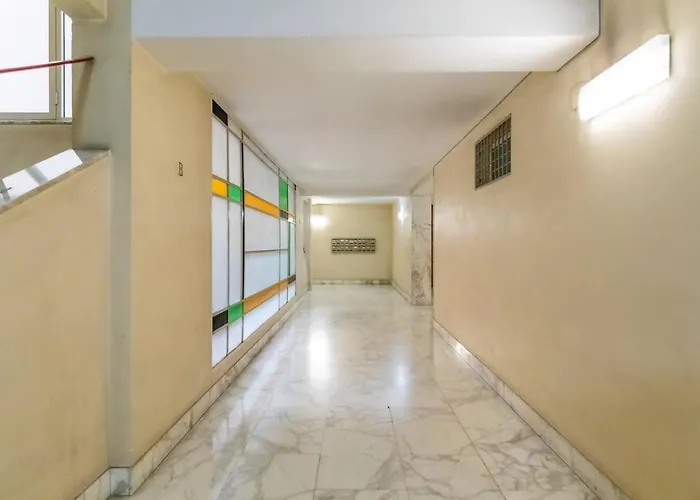 Apartamento Ampio - Vasca - Metro Adiacente