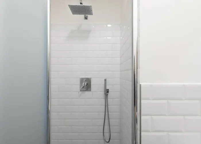 Apartamento Ampio - Vasca - Metro Adiacente