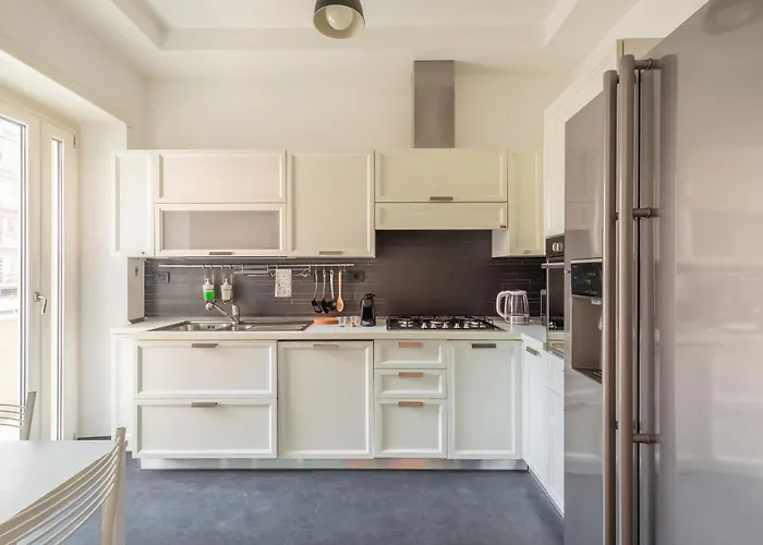 Apartamento Ampio - Vasca - Metro Adiacente